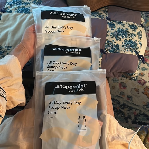 SOLD NWT 3 Shapermint All Day Every Day Scoop Neck Camis. XL. White, Blue, Brown - Picture 9 of 9